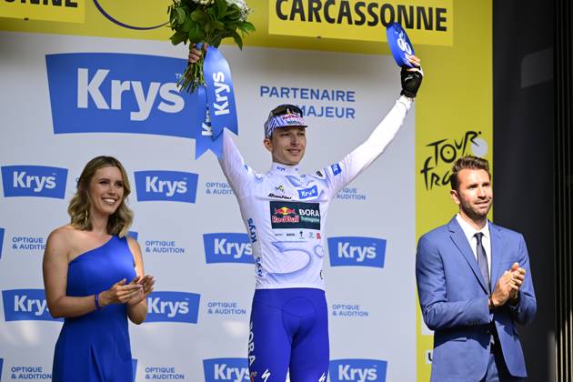 German Florian Lipowitz of RedBull-BORA-hansgrohe wearing the white jersey for best young rider after the stage 15 of the 2025 Tour de France cycling race, from Muret to Carcasonne (169 km), on Sunday 20 July 2025 in France. The 112th edition of the Tour de France starts on Saturday 5 July in Lille, France, and will finish in Paris, France on the 27th of July. DIRKxWAEM  x129661108x