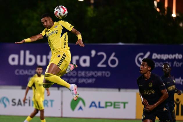 Uniao de Leiria v Fenerbahce - Friendlies ALBUFEIRA, PORTUGAL - JULY 20: Youssef En-Nesyri of Fenerbahce in action during the pre-season preparation match between Fenerbahce and Uniao de Leiria at Estadio Municipal de Albufeira in Albufeira, Portugal on July 20, 2025. Serhat Cagdas Anadolu Albufeira Portugal. Editorial use only. Please get in touch for any other usage. Copyright: x2025xAnadoluxSerhatxCagdasx