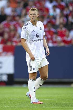 Manchester United, ManU FC v Leeds United FC, Pre-Season Friendly, Stockholm Manchester United defender Matthijs de Ligt (4) during the Manchester United FC v Leeds United FC Pre-Season Friendly match at the Strawberry Arena, Stockholm, Sweden on 19 July 2025 Credit: Phil Duncan Every Second Media Editorial use only. All images are copyright Every Second Media Limited. No images may be reproduced without prior permission. Copyright: xIMAGO EveryxSecondxMediax ESM-1534-0145 PhilxDuncanx xEveryxSecondxMediax