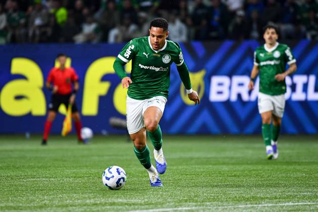 Palmeiras x Atlético MG SaO PAULO, SP - 20.07.2025: PALMEIRAS X ATLà TICO MG - Vitor Roque of Palmeiras during the match between Palmeiras x Atlà tico MG, valid for the fifteenth round of the 2025 Brazilian Football Championship, this Sunday, (20) at Allianz Parque, SP. (Photo: Roberto Casimiro Fotoarena) x2773520x RobertoxCasimiro