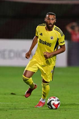 Uniao de Leiria v Fenerbahce - Friendlies ALBUFEIRA, PORTUGAL - JULY 20: Cenk Tosun of Fenerbahce in action during a pre-season preparation match between Fenerbahce and Uniao de Leiria at Estadio Municipal de Albufeira in Albufeira, Portugal on July 20, 2025. Serhat Cagdas Anadolu Albufeira Portugal. Editorial use only. Please get in touch for any other usage. Copyright: x2025xAnadoluxSerhatxCagdasx