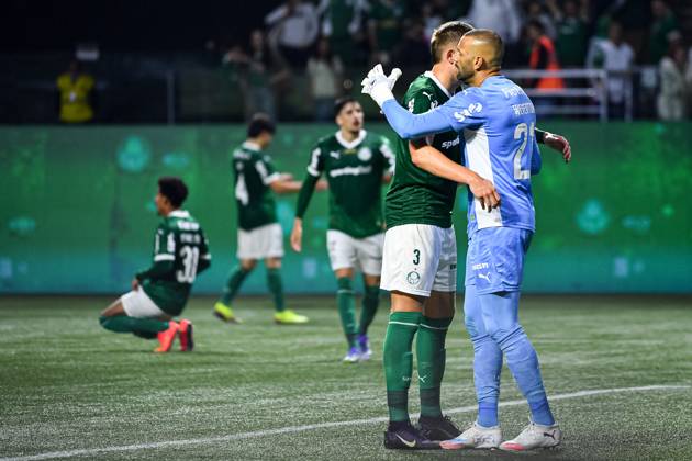 Palmeiras x Atlético MG SaO PAULO, SP - 20.07.2025: PALMEIRAS X ATLà TICO MG - Palmeiras players celebrate victory in the match between Palmeiras x Atlà tico MG, valid for the fifteenth round of the 2025 Brazilian Football Championship, this Sunday, (20) at Allianz Parque, SP. (Photo: Roberto Casimiro Fotoarena) x2773747x RobertoxCasimiro