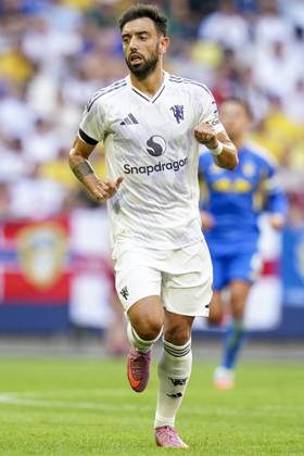 Manchester United, ManU FC v Leeds United FC, Pre-Season Friendly, Stockholm Manchester United midfielder Bruno Fernandes (8) during the Manchester United FC v Leeds United FC Pre-Season Friendly match at the Strawberry Arena, Stockholm, Sweden on 19 July 2025 Credit: Eleanor Hoad Every Second Media Editorial use only. All images are copyright Every Second Media Limited. No images may be reproduced without prior permission. Copyright: xIMAGO EveryxSecondxMediax ESM-1535-0131 EleanorxHoadx xEveryxSecondxMediax