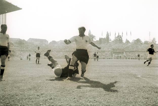 Football World Cup in the Switzerland Final round, Group 2 Hungary Germany 8 3 3 1 u B Z Werner Liebrich front ger and Toth at Bottom Hun whole left Werner Kohl Meyer ger 20 06 1954 in Basel St Jakob Stadium Switzerland