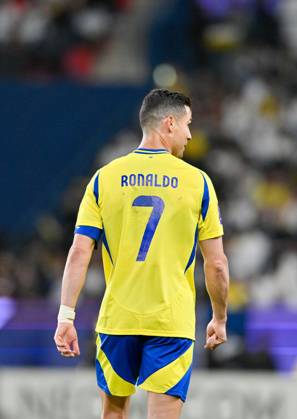 Al-Nassr v Esteghlal - AFC Champions League RIYADH, SAUDI ARABIA - MARCH 10: Cristiano Ronaldo of Al-Nassr in action during AFC Champions League Elite football match between Al-Nassr and Esteghlal at Al-Awwal Park in Riyadh, Saudi Arabia on March 10, 2025. Riyad Suudi Arabistan. Editorial use only. Please get in touch for any other usage.  Copyright: x2025xAnadoluxMohammedxSaadx
