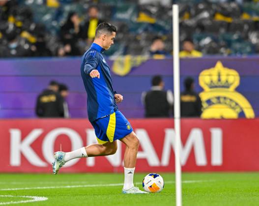 Al-Nassr v Esteghlal - AFC Champions League RIYADH, SAUDI ARABIA - MARCH 10: Cristiano Ronaldo of Al-Nassr warms up ahead of AFC Champions League Elite football match between Al-Nassr and Esteghlal at Al-Awwal Park in Riyadh, Saudi Arabia on March 10, 2025. Riyad Suudi Arabistan. Editorial use only. Please get in touch for any other usage.  Copyright: x2025xAnadoluxMohammedxSaadx