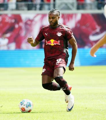 RB Leipzig Bergamo Testspiel Leipzig, 02 08 2025, Red Bull Arena, Fußball, Testspiel , RB Leipzig vs Atalanta Bergamo 1 2 1 0 , Im Bild Ridle Baku 17, RB Leipzig , Nur zur redaktionellen Nutzung Only editorial use , DFL DFB regulations prohibit any use of photographs as image sequences and or quasi video ,