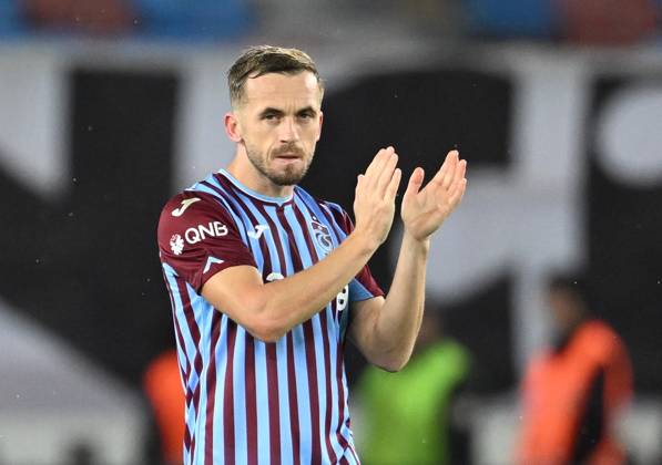 Trabzonspor v Basaksehir - Turkish Super Lig TRABZON, TURKIYE - OCTOBER 19: Edin Visca (7) of Trabzonspor celebrates after scoring a goal during the Turkish Super Lig week 9th match between Trabzonspor and Basaksehir at Papara Park in Trabzon, Turkiye on October 19, 2024. Trabzon Turkey. Editorial use only. Please get in touch for any other usage. Copyright: x2025xAnadoluxHakanxBurakxAltunözx