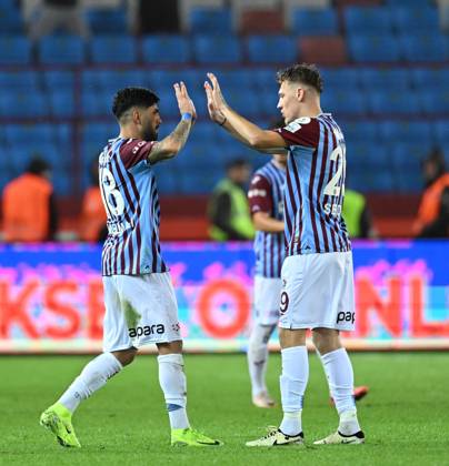 Trabzonspor v Basaksehir - Turkish Super Lig TRABZON, TURKIYE - OCTOBER 19: Eren Elmali (L) and Serdar Saatci of Trabzonspor celebrate after scoring a goal during the Turkish Super Lig week 9th match between Trabzonspor and Basaksehir at Papara Park in Trabzon, Turkiye on October 19, 2024. Trabzon Turkey. Editorial use only. Please get in touch for any other usage. Copyright: x2025xAnadoluxHakanxBurakxAltunözx