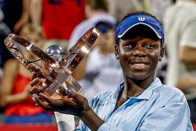 Victoria Mboko Canada after her first title of her career at the WTA Masters 1000 de MontrÃ al on IGA Centre Court against Naomi Osaka Japan TENNIS WTA 1000 NATIONAL BANK OPEN 2025 FINALE MBOKO OSAKA IGA STADIUM MONTREAL CANADA 07 08 2025 Montassar Yazidi PRESSE SPORTS MONTREAL IGA STADIUM Canada GermanyxJapanxUKxFrancexBelgiumxOUT  Copyright: xMontassarxYazidi PRESSExSPORTSx