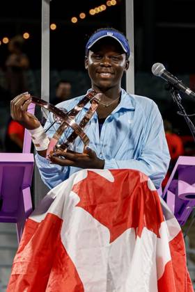 Victoria Mboko Canada after her first title of her career at the WTA Masters 1000 de MontrÃ al on IGA Centre Court against Naomi Osaka Japan TENNIS WTA 1000 NATIONAL BANK OPEN 2025 FINALE MBOKO OSAKA IGA STADIUM MONTREAL CANADA 07 08 2025 Montassar Yazidi PRESSE SPORTS MONTREAL IGA STADIUM Canada GermanyxJapanxUKxFrancexBelgiumxOUT  Copyright: xMontassarxYazidi PRESSExSPORTSx