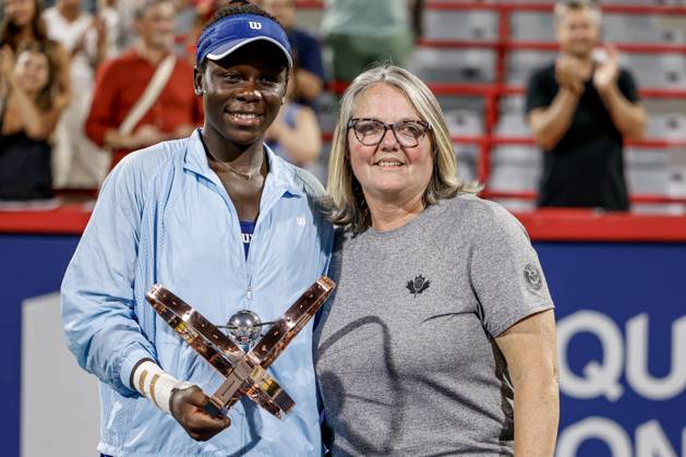 Victoria Mboko Canada after her first title of her career at the WTA Masters 1000 de MontrÃ al 2025 with her coach Nathalie Tauziat France au court central IGA against Naomi Osaka Japan TENNIS WTA 1000 NATIONAL BANK OPEN 2025 FINALE MBOKO OSAKA IGA STADIUM MONTREAL CANADA 07 08 2025 Montassar Yazidi PRESSE SPORTS MONTREAL IGA STADIUM Canada GermanyxJapanxUKxFrancexBelgiumxOUT  Copyright: xMontassarxYazidi PRESSExSPORTSx