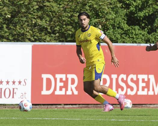 CALCIO - Amichevole - Hellas Verona FC vs St. Pauli Suat Serdar of Hellas Verona FC play the ball during St Pauli FC 1910 vs Hellas Verona FC, 5Â° Test Match, at Velly Arena in Imst (A), on August 09, 2025. Imst Austria  Copyright: xIPAxSport ABACAx