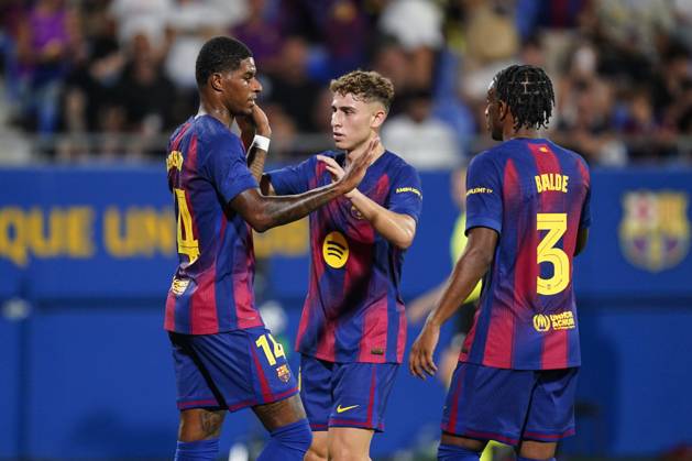 ESP: FC Barcelona, Barca v Como 1907. Joan Gamper Trophy Raphael Dias Belloli Raphinha of FC Barcelona celebrates the 3-0 with his teammates during the Joian Gaper Trophy match between FC Barcelona and Como 1907 played at Johan Cruyff Stadium on August 10, 2025 in Barcelona, Spain. kpng Copyright: xSergioxRuizx xImagox PS_250810_BAR_COM_2526_040