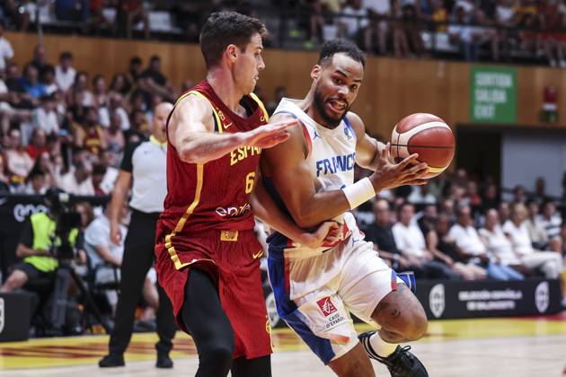 Basketball, Test match, Spain - France