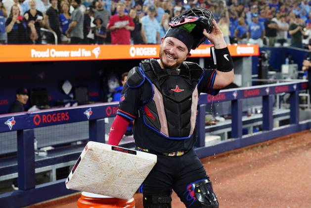 August 15, 2025, Toronto, On, Canada: Toronto Blue Jays catcher Alejandro Kirk reacts after being doused by Vladimir Guerrero Jr. after defeating the Texas Rangers in MLB, Baseball Herren, USA baseball action in Toronto on Friday, August 15, 2025. Canada News - August 15, 2025 - ZUMAc35_ 20250815_zaf_c35_189 Copyright: xFrankxGunnx