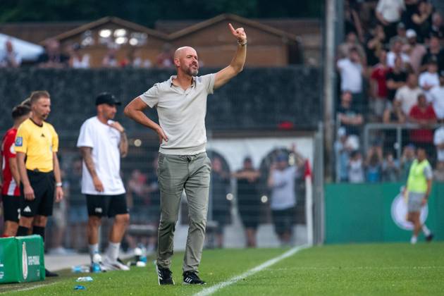 Erik ten Hag Bayer Leverkusen, Trainer , GER, SG Sonnenhof Großaspach vs Bayer 04 Leverkusen, Fußball Herren DFB Pokal, 1 Runde, Saison 2025 2026, 15 08 2025 DFB regulations prohibit any use of photographs as image sequences and or quasi video GER, SG Sonnenhof Großaspach vs Bayer 04 Leverkusen, Fußball Herren DFB Pokal, 1 Runde, Saison 2025 2026, 15 08 2025 Aspach Copyright: xEibner-Pressefoto Memmlerx EP_MMR
