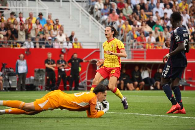 FOOTBALL : RC Lens vs Olympique Lyonnais - Ligue 1 J1 - 16 08 2025 Florian THAUVIN (RC Lens) lors du match RC Lens vs Olympique Lyonnais, Ligue 1 J1, stade Bollaert-Delelis, le 16 août 2025 - photo Laurent Sanson PsnewZ Copyright: xLaurentxSANSONx xPsnewZx