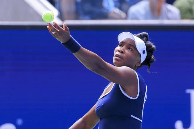 August 19, 2025, Flushing Meadows, New York, USA: Venus Williams (in photo) and Reilly Opelka during a mix doubles match against Karolina Muchova and Andrey Rublev at the 2025 US Open at USTA Billie Jean King National Tennis Center on Tuesday August 19, 2025 in the Flushing neighborhood of the Queens borough of New York City. JAVIER ROJAS PI Flushing Meadows USA - ZUMAp124 20250819_zaa_p124_022 Copyright: xJavierxRojasx