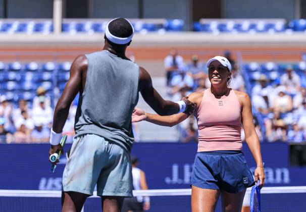 August 19, 2025, Flushing Meadows, New York, USA: Madison Keys and Frances Tiafoe during a mix doubles match against Iga Swiatek and Casper Ruud at the 2025 US Open at USTA Billie Jean King National Tennis Center on Tuesday August 19, 2025 in the Flushing neighborhood of the Queens borough of New York City. JAVIER ROJAS PI Flushing Meadows USA - ZUMAp124 20250819_zaa_p124_038 Copyright: xJavierxRojasx