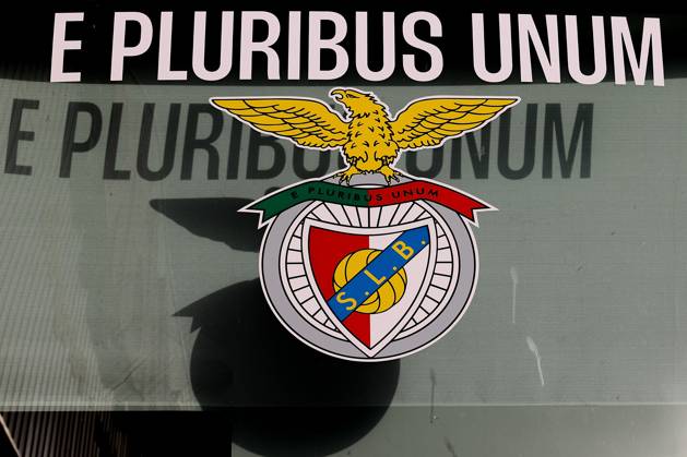 Portugal, Lisbon 2025 08 12 xJFx Second leg Third qualifying round Uefa Champions League 2025 26 , S L Benfica OGC Nice v l , Symbol photo, Symbol image SL Benfica Logo, E Pluribus Unum Copyright: JoaquimxFerreira