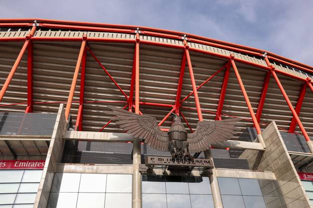 Portugal, Lisbon 2025 08 12 xJFx second leg third qualifying round Uefa Champions League 2025 26 , S L Benfica OGC Nice v l , symbol photo, symbol image SL Benfica eagle at the Stadion da Luz entrance E Pluribus Unum Copyright: JoaquimxFerreira