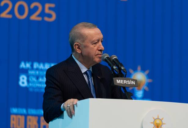 Turkish President Recep Tayyip Erdogan MERSIN, TURIYE - JANUARY 18: Turkish President and leader of the Justice and Development (AK) Party Recep Tayyip Erdogan makes a speech during the AK Party’s 8th Ordinary Provincial Congress at Servet Tazegul Sports Hall in Mersin, Turkiye on January 18, 2025. Mersin Turkey. Editorial use only. Please get in touch for any other usage.  Copyright: x2025xAnadoluxEminxSansarx