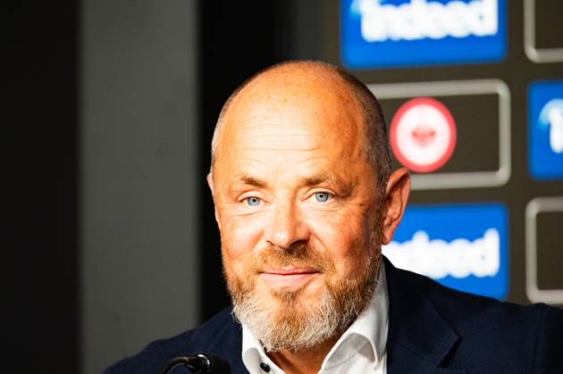 2025 08 22 xVVx Soccer 1 Bundesliga Eintracht Frankfurt season kick-off press conference with CEO Axel Hellmann v l , Indeed Frank Hensgens is satisfied, speaks to the journalists DFL DFB REGULATIONS PROHIBIT ANY USE OF PHOTOGRAPHS as IMAGE SEQUENCES and or QUASI VIDEO Copyright: JoaquimxFerreira