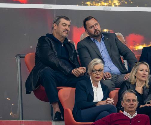 Markus Soeder Bavarian State Premier, CSU on the stand GER, FC Bayern Muenchen vs RB Leipzig, Football, Bundesliga, 1 Matchday, Season 2025 2026, 22 08 2025 DFL DFB REGULATIONS PROHIBIT ANY USE OF PHOTOGRAPHS as IMAGE SEQUENCES and or QUASI VIDEO GER, FC Bayern Muenchen vs RB Leipzig, Football, Bundesliga, 1 Matchday, Season 2025 2026, 22 08 2025 Muenchen Copyright: xEibner-Pressefoto HeikexFeinerx EP_HFR
