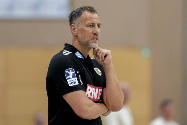 Maik Machulla coach, head coach, RNL , single picture, single photo, action, action, 22 08 2025, Östringen Germany , handball, test match, Rhein Neckar Löwen HC Kriens Luzern xozx