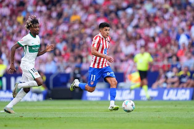 August 23, 2025, Madrid, Madrid, Spain: Thiago Almada of Atletico de Madrid in action during the Spanish League, LaLiga EA Sports, football match played between Atletico de Madrid and Elche CF at Riyadh Air Metropolitano stadium on August 23, 2025, in Madrid, Spain. Madrid Spain - ZUMAa181 20250823_zaa_a181_159 Copyright: xDennisxAgyemanx