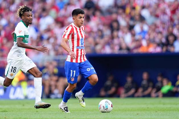 August 23, 2025, Madrid, Madrid, Spain: Thiago Almada of Atletico de Madrid in action during the Spanish League, LaLiga EA Sports, football match played between Atletico de Madrid and Elche CF at Riyadh Air Metropolitano stadium on August 23, 2025, in Madrid, Spain. Madrid Spain - ZUMAa181 20250823_zaa_a181_169 Copyright: xDennisxAgyemanx