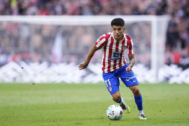 August 23, 2025, Madrid, Madrid, Spain: Thiago Almada of Atletico de Madrid in action during the Spanish League, LaLiga EA Sports, football match played between Atletico de Madrid and Elche CF at Riyadh Air Metropolitano stadium on August 23, 2025, in Madrid, Spain. Madrid Spain - ZUMAa181 20250823_zaa_a181_176 Copyright: xOscarxJ.xBarrosox