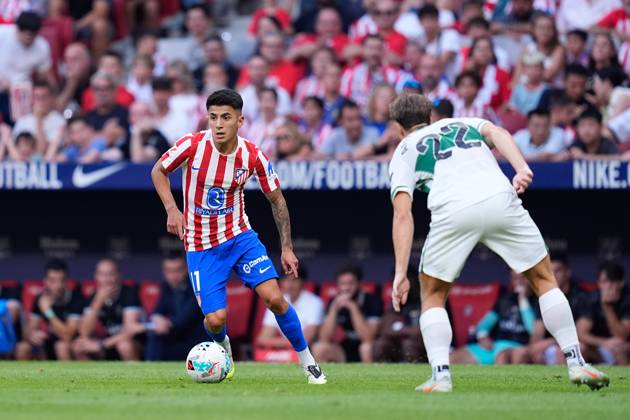 August 23, 2025, Madrid, Madrid, Spain: Thiago Almada of Atletico de Madrid in action during the Spanish League, LaLiga EA Sports, football match played between Atletico de Madrid and Elche CF at Riyadh Air Metropolitano stadium on August 23, 2025, in Madrid, Spain. Madrid Spain - ZUMAa181 20250823_zaa_a181_200 Copyright: xDennisxAgyemanx