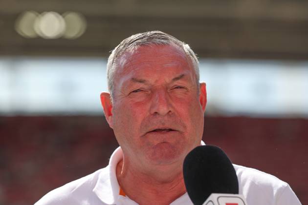 2025-08-24 FC Utrecht v Excelsior Rotterdam - Dutch Eredivisie UTRECHT, NETHERLANDS - AUGUST 24: Head Coach Ron Jans of FC Utrecht during the Dutch Eredivisie match between FC Utrecht and Excelsior Rotterdam at Stadion de Galgenwaard on August 24, 2025 in Utrecht, Netherlands. Utrecht Stadion de Galgenwaard Netherlands Content not available for redistribution in The Netherlands directly or indirectly through any third parties. Copyright: xBenxGalx