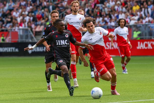2025-08-24 FC Utrecht v Excelsior Rotterdam - Dutch Eredivisie UTRECHT, NETHERLANDS - AUGUST 24: Arthur Zagre of Excelsior Rotterdam, Miguel Rodriguez of FC Utrecht during the Dutch Eredivisie match between FC Utrecht and Excelsior Rotterdam at Stadion de Galgenwaard on August 24, 2025 in Utrecht, Netherlands. Utrecht Stadion de Galgenwaard Netherlands Content not available for redistribution in The Netherlands directly or indirectly through any third parties. Copyright: xBenxGalx