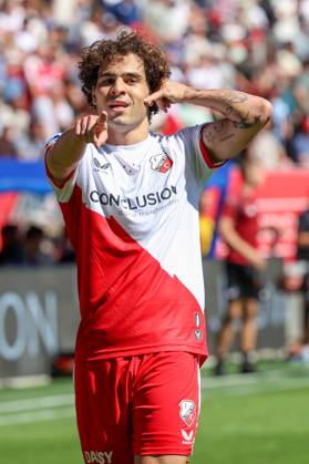 2025-08-24 FC Utrecht v Excelsior Rotterdam - Dutch Eredivisie UTRECHT, NETHERLANDS - AUGUST 24: Miguel Rodriguez of FC Utrecht celebrates after scoring his teams first goal during the Dutch Eredivisie match between FC Utrecht and Excelsior Rotterdam at Stadion de Galgenwaard on August 24, 2025 in Utrecht, Netherlands. Utrecht Stadion de Galgenwaard Netherlands Content not available for redistribution in The Netherlands directly or indirectly through any third parties. Copyright: xBenxGalx