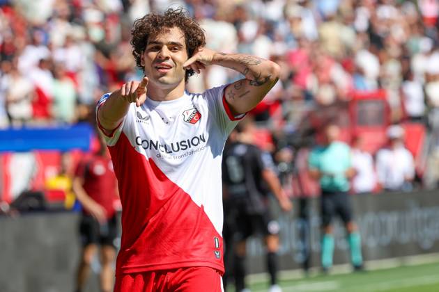 2025-08-24 FC Utrecht v Excelsior Rotterdam - Dutch Eredivisie UTRECHT, NETHERLANDS - AUGUST 24: Miguel Rodriguez of FC Utrecht celebrates after scoring his teams first goal during the Dutch Eredivisie match between FC Utrecht and Excelsior Rotterdam at Stadion de Galgenwaard on August 24, 2025 in Utrecht, Netherlands. Utrecht Stadion de Galgenwaard Netherlands Content not available for redistribution in The Netherlands directly or indirectly through any third parties. Copyright: xBenxGalx