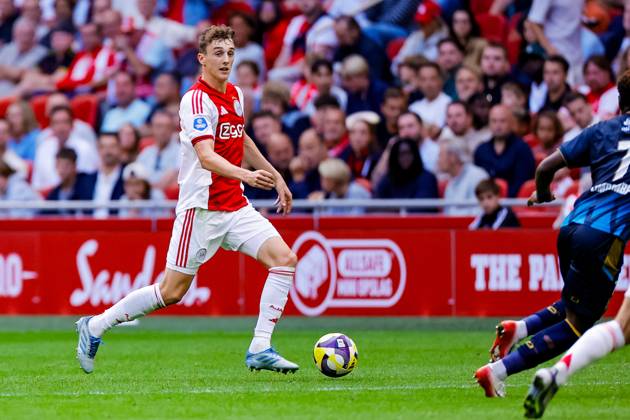 Eredivisie: AFC Ajax Amsterdam v Heracles Almelo Amsterdam - Youri Baas of AFC Ajax Amsterdam dribbles with the ball during the third round of the 2025 2026 Eredivisie season. The match is set between AFC Ajax Amsterdam and Heracles Almelo at Johan Cruijff ArenA on 24 August 2025 in Amsterdam, The Netherlands. (VK Sportphoto Raymond Smit) Copyright: xRaymondxSmitx
