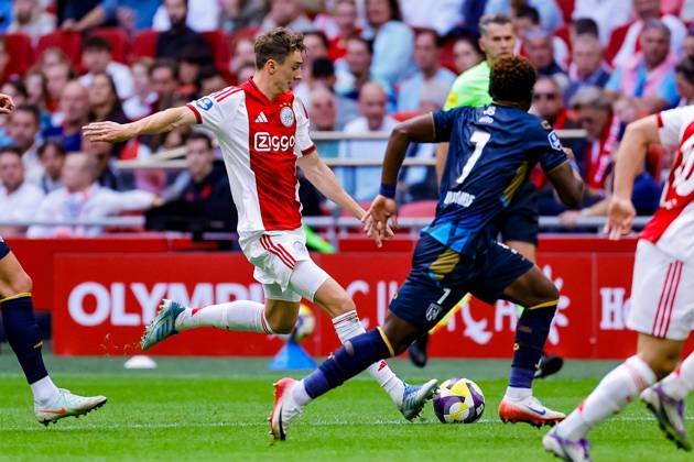 Eredivisie: AFC Ajax Amsterdam v Heracles Almelo Amsterdam - Youri Baas of AFC Ajax Amsterdam shoots the ball during the third round of the 2025 2026 Eredivisie season. The match is set between AFC Ajax Amsterdam and Heracles Almelo at Johan Cruijff ArenA on 24 August 2025 in Amsterdam, The Netherlands. (VK Sportphoto Raymond Smit) Copyright: xRaymondxSmitx