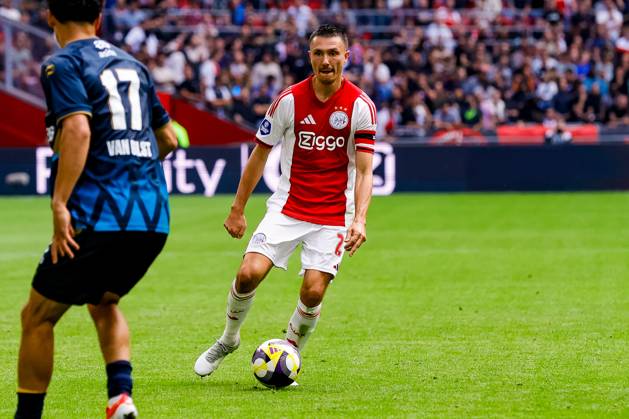Eredivisie: AFC Ajax Amsterdam v Heracles Almelo Amsterdam - Steven Berghuis of AFC Ajax Amsterdam during the third round of the 2025 2026 Eredivisie season. The match is set between AFC Ajax Amsterdam and Heracles Almelo at Johan Cruijff ArenA on 24 August 2025 in Amsterdam, The Netherlands. (VK Sportphoto Raymond Smit) Copyright: xRaymondxSmitx