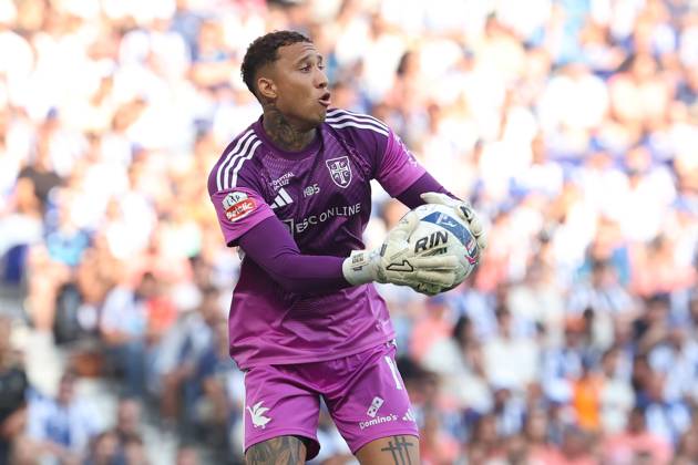 Portugal, Porto, 2025 08 24 xJFx 3 Matchday Liga Portugal Betclic, FC Porto Casa Pia AC v l , goalkeeper, goalkeeper Patrick Sequeira Casa Pia AC in action, in action, Copyright: JoaquimxFerreira
