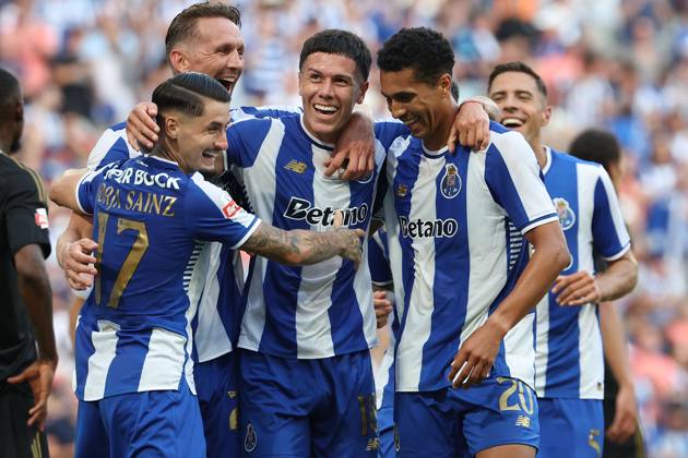 Portugal, Porto, 2025 08 24 xJFx 3 Matchday Liga Portugal Betclic, FC Porto Casa Pia AC v l , Borja Sainz FC Porto , Luuk de Jong FC Porto , Nehuen Perez FC Porto , Alberto Costa FC Porto Torjubel, Goal celebration, celebrate the goal zum 4 0 Copyright: JoaquimxFerreira