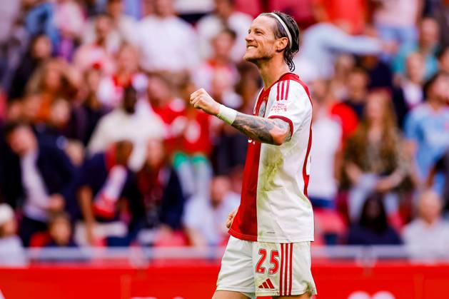 Eredivisie: AFC Ajax Amsterdam v Heracles Almelo Amsterdam - Wout Weghorst of AFC Ajax Amsterdam celebrating the 2-0 during the third round of the 2025 2026 Eredivisie season. The match is set between AFC Ajax Amsterdam and Heracles Almelo at Johan Cruijff ArenA on 24 August 2025 in Amsterdam, The Netherlands. (VK Sportphoto Raymond Smit) Copyright: xRaymondxSmitx