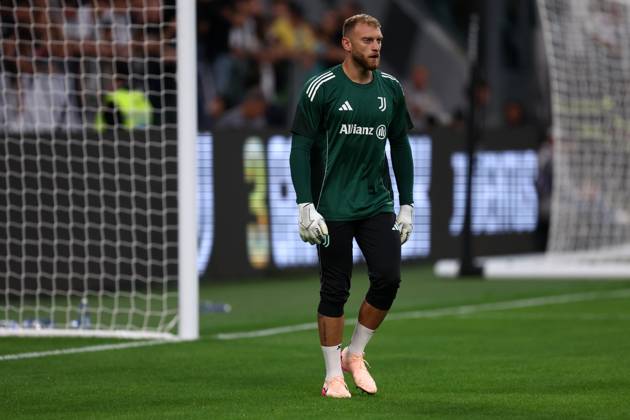 Michele Di Gregorio (Juventus Fc) warm up, Serie A, Juventus FC v Parma Calcio 1913, Allianz Stadium, August 24, 2025, Turin, Italy.