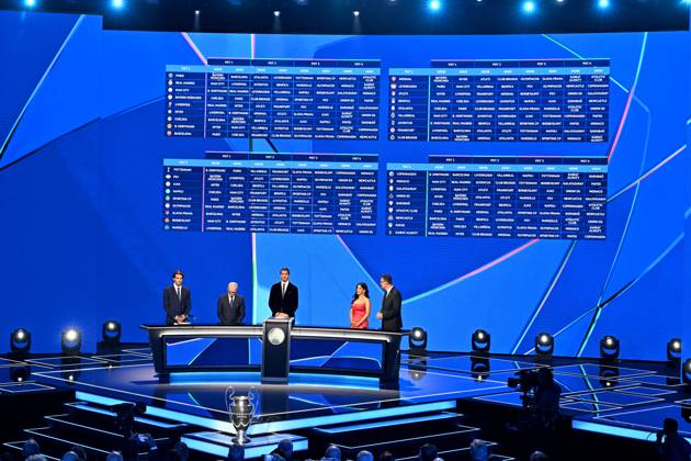 Kaka, Giorgio Marchetti, le secrétaire général de l UEFA, Zlatan Ibrahimovic, Reshmin Chowdhury et Pedro Pinto, les présentateurs de la soirée, durant le tirage au sort de la phase de ligue de la Champions League 2025 - 2026, au Grimaldi Forum à Monaco, le 28 août 2025 Bruno Bebert Bestimage Draw for the group stage of the 2025–2026 UEFA Champions League at the Grimaldi Forum in Monaco on august 28th 2025 Monaco Monaco Copyright: xBrunoxBebertx xBestimagexBrunoxBebertx xBestimagex