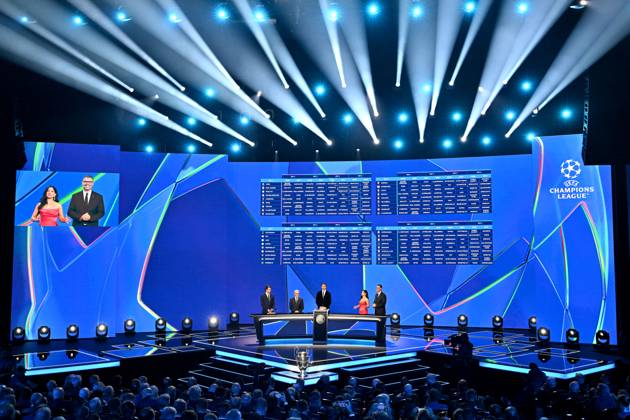 Kaka, Giorgio Marchetti, le secrétaire général de l UEFA, Zlatan Ibrahimovic, Reshmin Chowdhury et Pedro Pinto, les présentateurs de la soirée, durant le tirage au sort de la phase de ligue de la Champions League 2025 - 2026, au Grimaldi Forum à Monaco, le 28 août 2025 Bruno Bebert Bestimage Draw for the group stage of the 2025–2026 UEFA Champions League at the Grimaldi Forum in Monaco on august 28th 2025 Monaco Monaco  Copyright: xBrunoxBebertx xBestimagexBrunoxBebertx xBestimagex