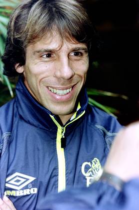 980930 Football, Cup Winners Cup, Helsingborg Chelsea, preview Gianfranco Zola, Chelsea  Copyright: BILDBYRAN BB980930BB038