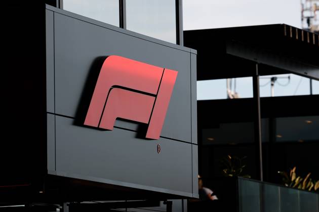 29 08 2025, xsvx, Motorsport FIA Formula 1, 2025 Dutch Grand Prix v l Formula 1 Logo Lettering Brand Symbol Photo FIA REGULATIONS PROHIBIT ANY USE OF PHOTOGRAPHS as IMAGE SEQUENCES and or QUASI VIDEO Zandvoort