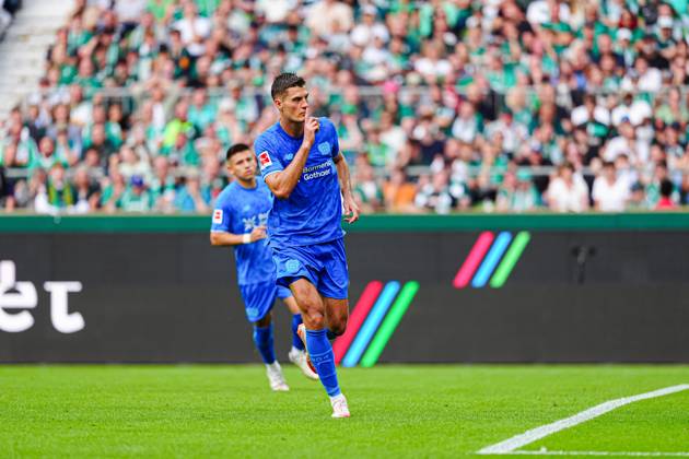 Goal celebration after goal to 1 3 by penalty kick Patrik Schick Bayer 04 Leverkusen, 14 GER, SV Werder Bremen vs Bayer 04 Leverkusen, Soccer, Bundesliga, Matchday 2, Season 2025 2026, 30 08 2025 DFL REGULATES PROHIBIT ANY USE OF PHOTOGRAPHS AS IMAGE SEQUENCES AND OR QUASI VIDEO GER, SV Werder Bremen vs Bayer 04 Leverkusen, Football, Bundesliga, Matchday 2, Season 2025 2026, 30 08 2025 Bremen Copyright: xEibner-Pressefoto MarcelxvonxFehrnx EP_MFN